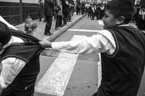 Construir escuelas seguras y entornos de convivencia positivos es fundamental para garantizar el bienestar y el desarrollo integral de los niños y jóvenes argentinos. Foto: Archivo.