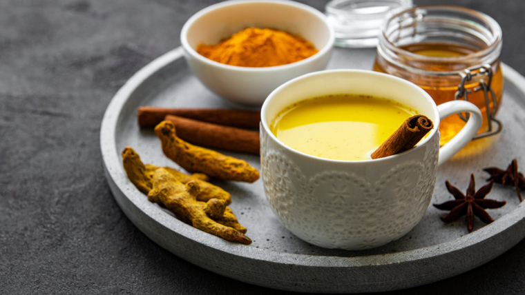 En la medicina ayurveda, esta receta se usa como bebida nocturna para equilibrar el cuerpo. En la medicina ayurveda, esta receta se usa como bebida nocturna para equilibrar el cuerpo.