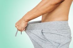 La condición que produce erecciones persistentes en los hombres y puede afectar a las mujeres