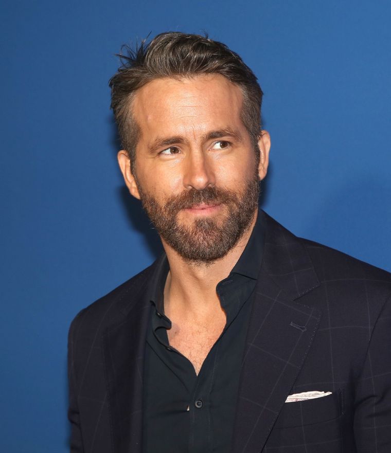 Foto: https://www.menshealth.com/es/noticias-deportivas-masculinas/a39182757/ryan-reynolds-less-stunts-hurting-age/