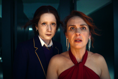 Emily Flain y Roisin Gallagher en Cómo llegar al cielo desde Belfast.&nbsp;