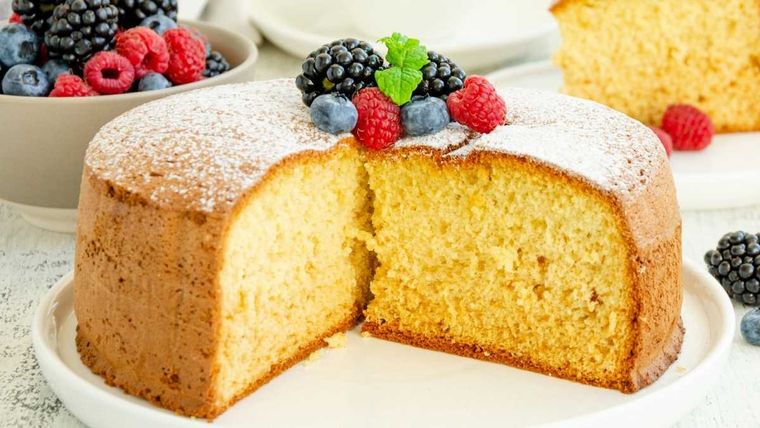 Si nunca antes preparaste un bizcocho de patata, sin dudas te encantará, por su fácil elaboración y exquisito sabor