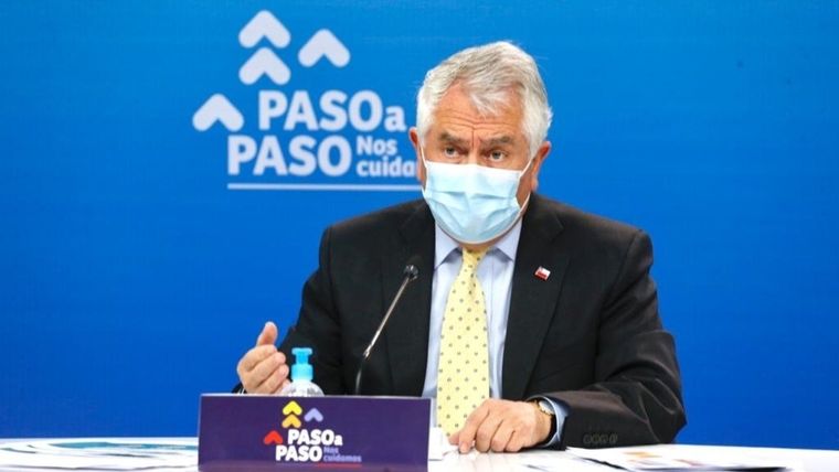 Enrique Paris, ministro de Salud de Chile.
