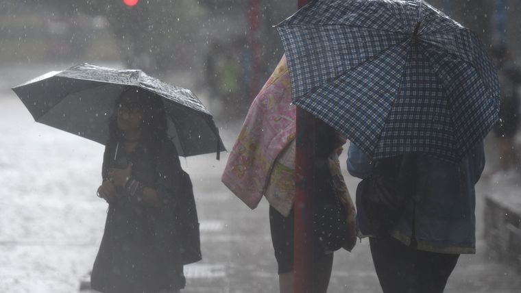 Este domingo 8 de febrero rige una alerta por tormentas fuertes en el sur del país, con granizo y ráfagas intensas.