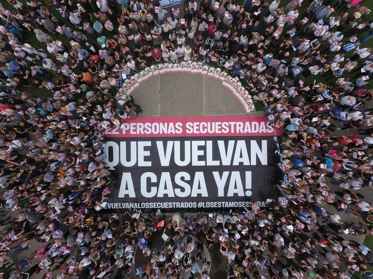 La explanada de la Facultad de Derecho de la UBA fue el epicentro del reclamo Foto: Foto: Nicolás Kremenchuzky, Ailin Sacomani y Ariel Auslender