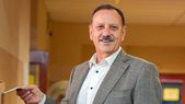 El propio Ricardo Quintela, referente del Partido Justicialista (PJ) riojano, habría calificado internamente esta práctica como parte de un “sistema de voto seguro”. El propio Ricardo Quintela, referente del Partido Justicialista (PJ) riojano, habría calificado internamente esta práctica como parte de un “sistema de voto seguro”.