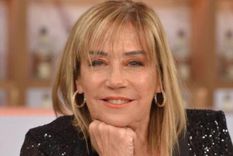 el beso de marcela tinayre y gustavo sofovich en el ultimo programa de polemica en el bar el beso de marcela tinayre y gustavo sofovich en el ultimo programa de polemica en el bar