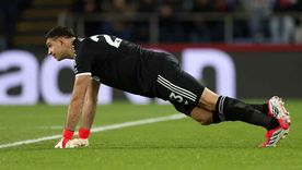 Dibu Martínez no pudo jugar en Aston Villa vs. Forest por una molestia y hay preocupación. Dibu Martínez no pudo jugar en Aston Villa vs. Forest por una molestia y hay preocupación.