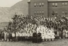 La escuela Kamloops, en 1937, tenía capacidad para albergar hasta 500 niños. Foto: EPA