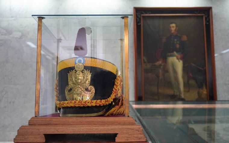 La bandera del Ejército de los Andes y otros emblemas históricos se preservan en un espacio clave del centro mendocino. La bandera del Ejército de los Andes y otros emblemas históricos se preservan en un espacio clave del centro mendocino.