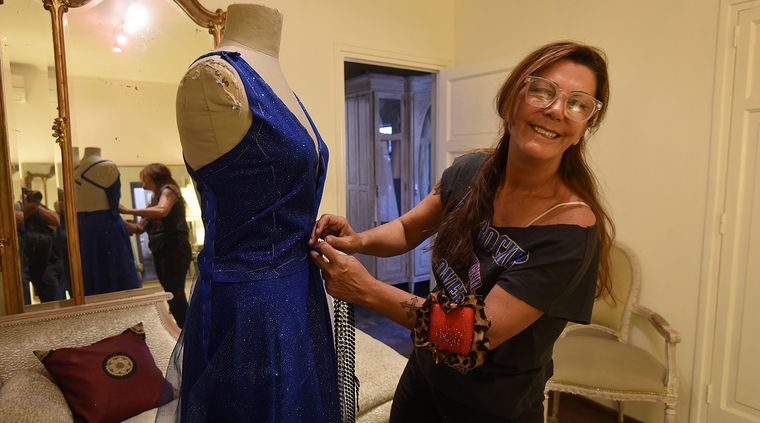 Tahan confeccionó los vestidos del Acto Central de la Vendimia.