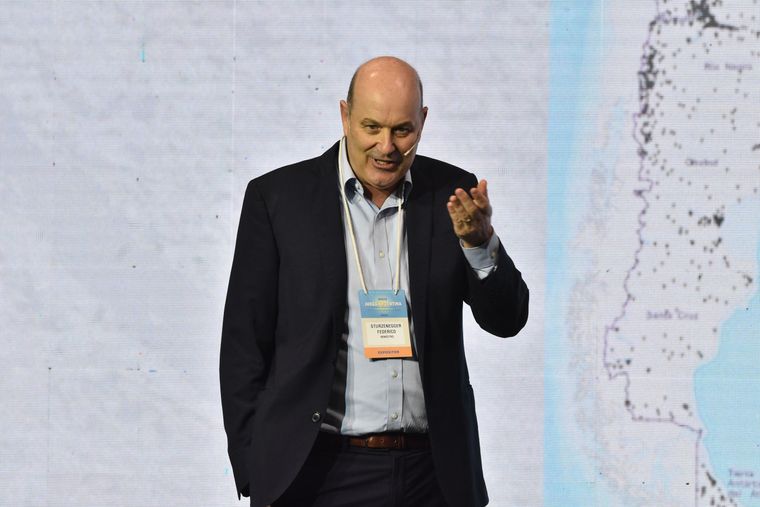 Federico Sturzenegger está en la mira. Federico Sturzenegger está en la mira.