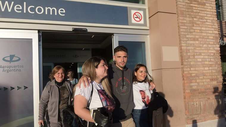 La familia de Alejo lo acompañó a la distancia y dos años después puedo reencontrarse con ellos en Mendoza. La familia de Alejo lo acompañó a la distancia y dos años después puedo reencontrarse con ellos en Mendoza.