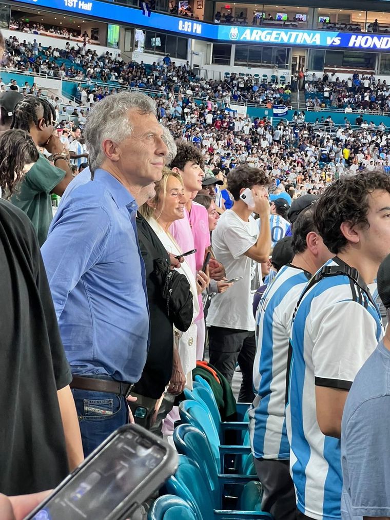 Mauricio Macri fue a ver a la Selección en Miami.