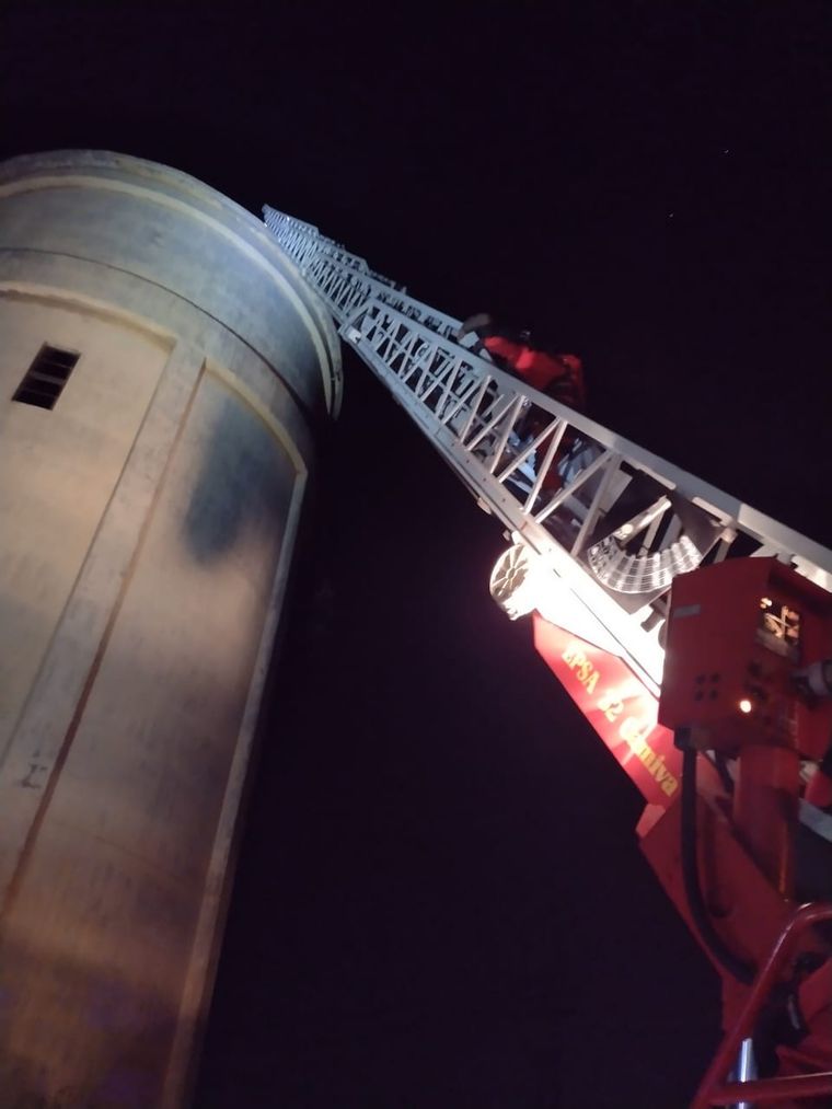 El chico estaba a unos 35 metros