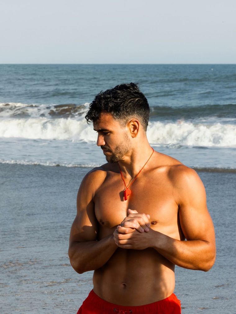 Juan Cruz Costabel, cantante de Agapornis, es el señalado como el nuevo compañero sentimental de la periodista. Juan Cruz Costabel, cantante de Agapornis, es el señalado como el nuevo compañero sentimental de la periodista.