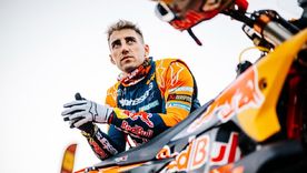 El piloto de KTM afronta el Dakar 2026 como uno de los protagonistas de la categoría reina. El piloto de KTM afronta el Dakar 2026 como uno de los protagonistas de la categoría reina.