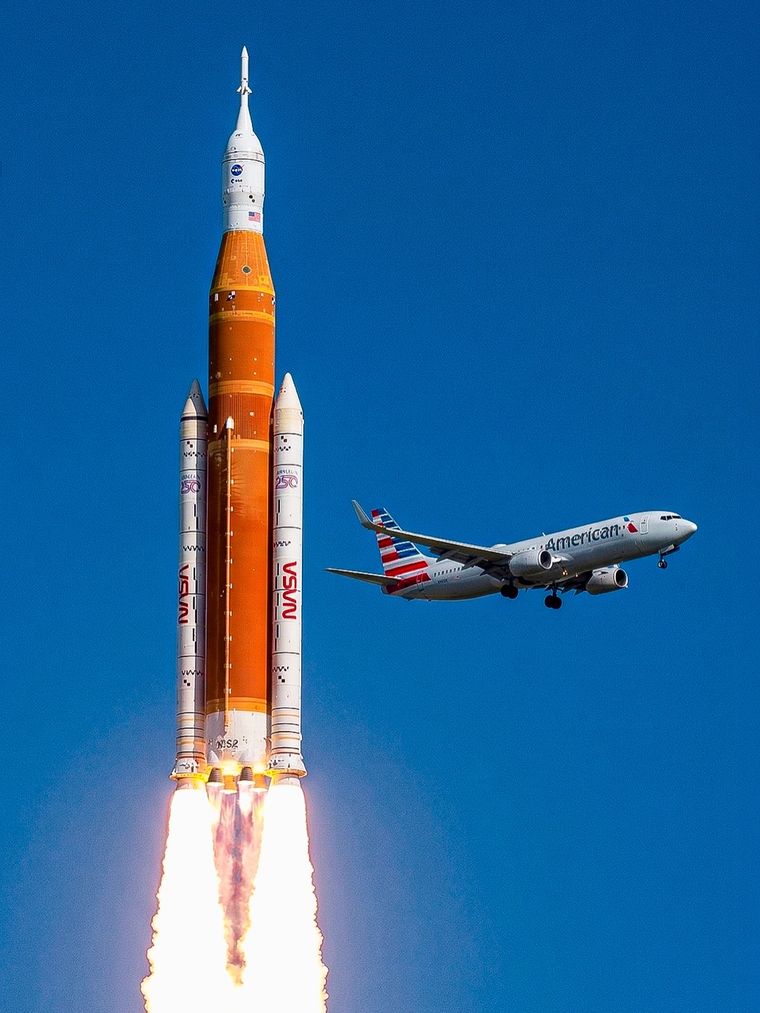 El cohete Space Launch System (SLS) de la NASA despegó desde el Centro Espacial Kennedy, en Florida, poniendo en marcha la misión Artemis II. El cohete Space Launch System (SLS) de la NASA despegó desde el Centro Espacial Kennedy, en Florida, poniendo en marcha la misión Artemis II.