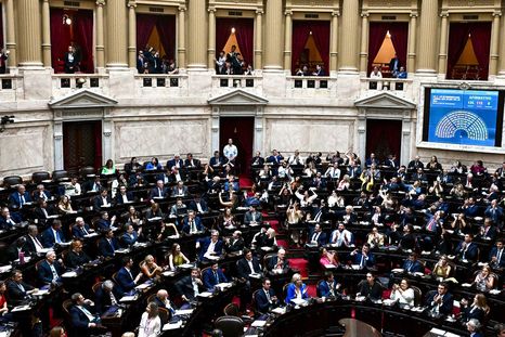 La Cámara de Diputados organiza la audiencia pública de la Ley de Glaciares. La Cámara de Diputados organiza la audiencia pública de la Ley de Glaciares.