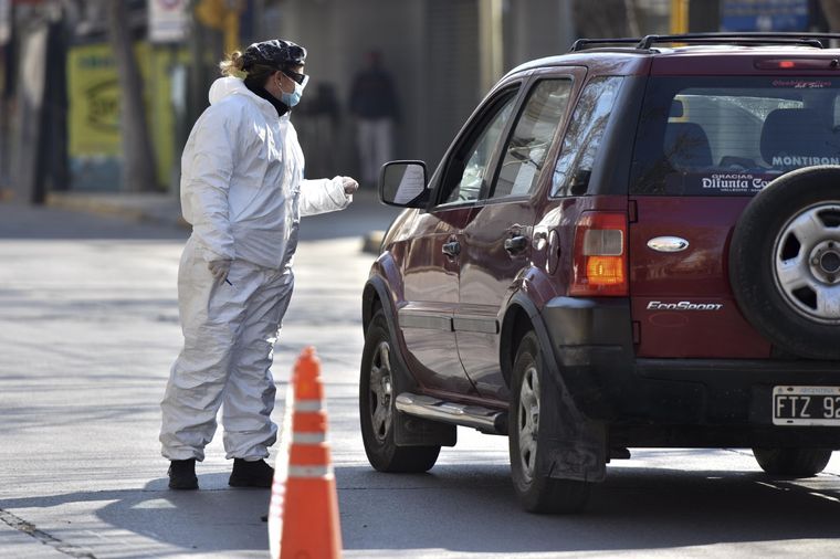 San Juan endurece los controles por el aumento de contagios y de la letalidad.