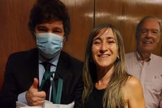Javier Milei y Mercedes Llano Foto: Twitter @mechillano