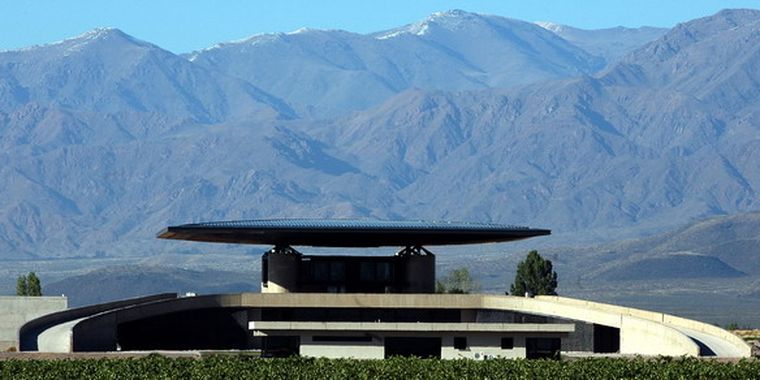 Importantes emprendimientos se han establecido en la Calle del Indio. (Foto: Bodega Fournier).