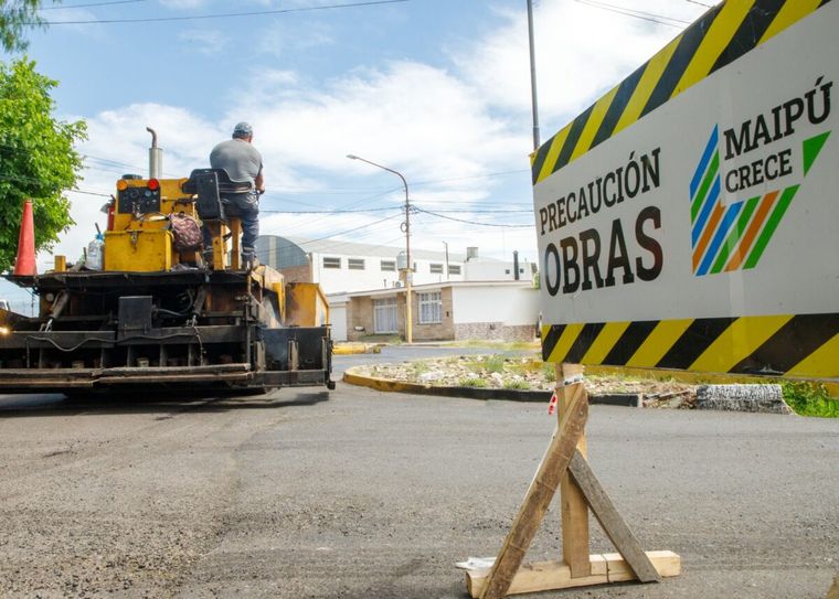 Maipú avanza con un plan de pavimentación que comprende 450 cuadras en todo el municipio.