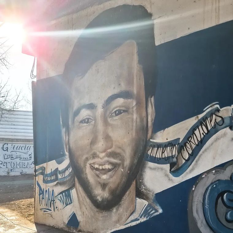 Un mural en memoria de Pacha. Un mural en memoria de Pacha.