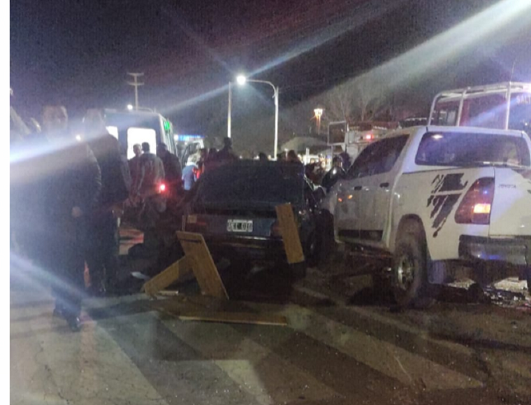 Así quedaron los vehículos como consecuencia del accidente Foto: Gentileza