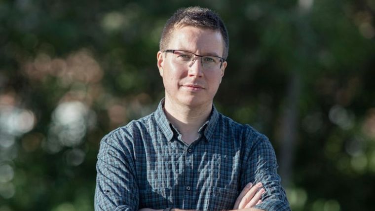 En su libro, El ADN dictador, Pita explica el papel que cumplen los genes en nuestro comportamiento y decisiones. Foto: Carlos Givaja.