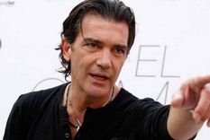 internaron de urgencia a antonio banderas en suiza