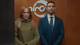 La actriz protagonizará una gran película. La actriz protagonizará una gran película.