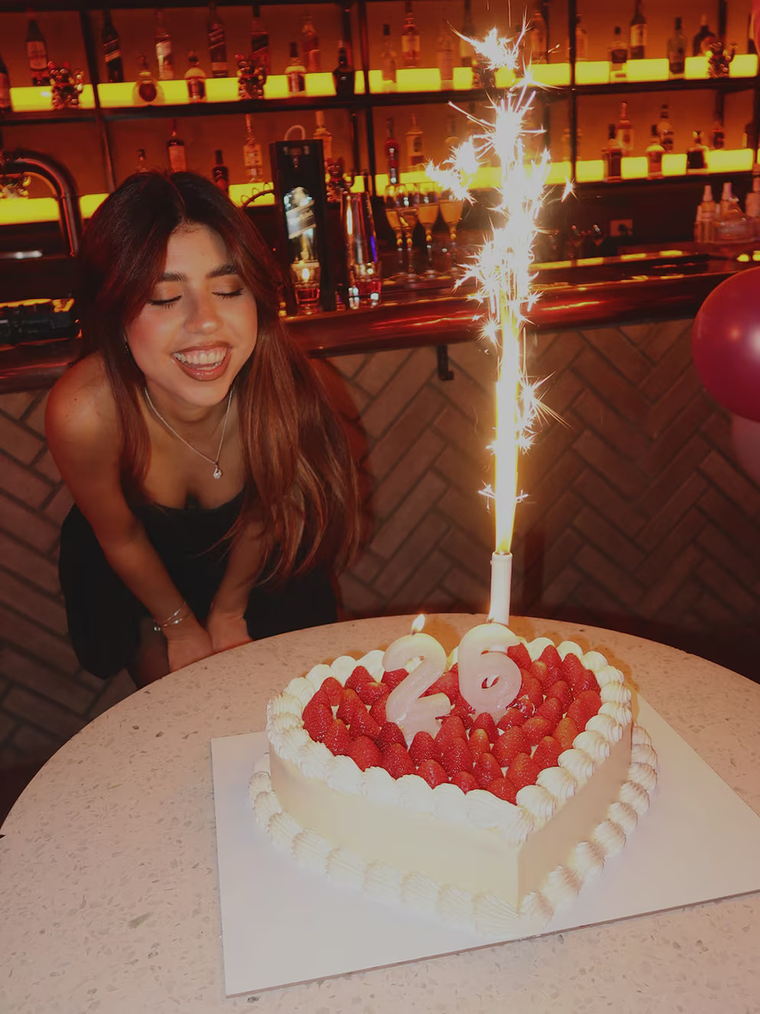 Cami Mayan festejó en Caballito con look coquette. Foto: Instagram: camimayan