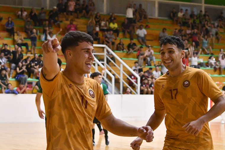 Mendoza ganó un partidazo frente a Ushuaia. El combinado del Este hizo lo propio ante Corrientes. Foto: Futsal de Primera