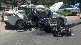 un motociclista murio al impactar con un auto frente al parque metropolitano un motociclista murio al impactar con un auto frente al parque metropolitano