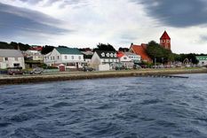 La soberanía de las Malvinas, que están a unos 600 kilómetros de la costa patagónica argentina, es reclamada por Argentina desde 1833 Foto: Archivo MDZ