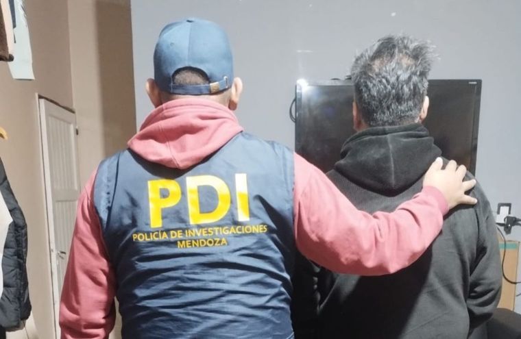 Dos detenidos en Maipú tras una serie de allanamientos