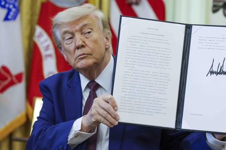 En medio de la incertidumbre por el acuerdo, Donald Trump lanzó una nueva amenaza a Teherán. En medio de la incertidumbre por el acuerdo, Donald Trump lanzó una nueva amenaza a Teherán.
