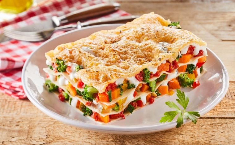 Lasaña de vegetales Una receta simple y deliciosa para hacer en minutos. Foto: Shutterstock