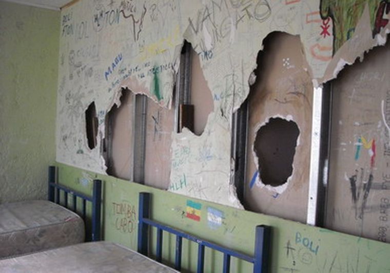 Estado de una de las habitaciones de los chicos. Foto: Gentileza