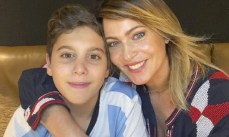 Karina Mazzocco y su hijo Malek. El adolescente tiene 15 años.