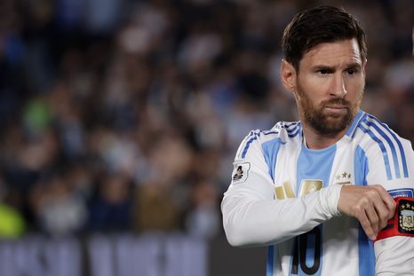 El periodista deportivo aseguró que Messi lo bloqueó en Instagram y lo desafió a un mano a mano. El periodista deportivo aseguró que Messi lo bloqueó en Instagram y lo desafió a un mano a mano.