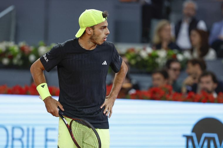 Cerúndolo desaprovechó muchas oportunidades y cayó en semis ante Casper Ruud. Foto: EFE