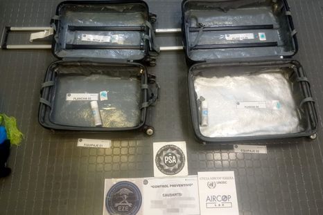 La dorga iba oculta en dos valijas