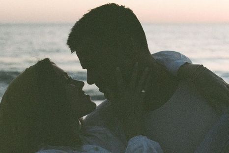 El mítico hombre y un gran paso en su vida. El mítico hombre y un gran paso en su vida.