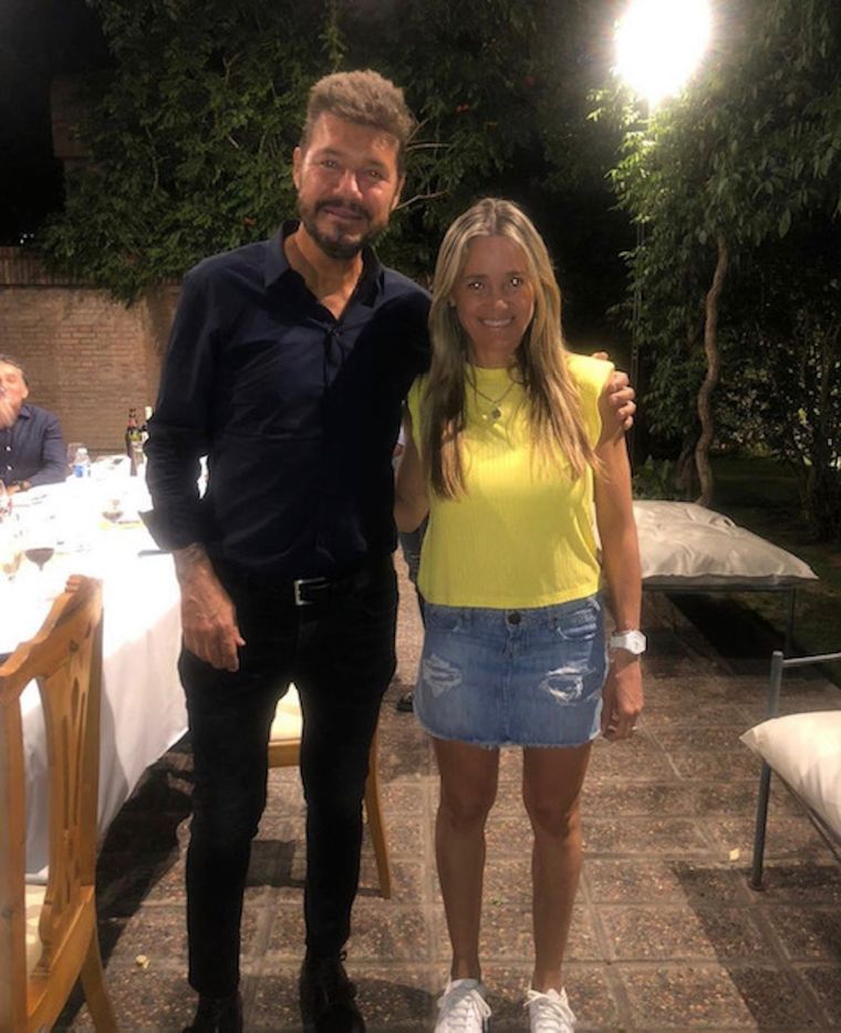 Marcelo junto a la mujer de Rodolfo Suarez, Fabiana Calleja.