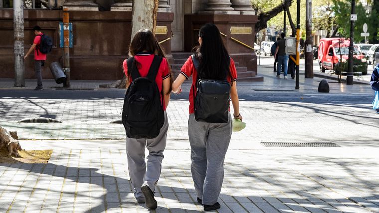 En Mendoza se espera una jornada algo nublada, con mañana agradable y tarde calurosa. En Mendoza se espera una jornada algo nublada, con mañana agradable y tarde calurosa.