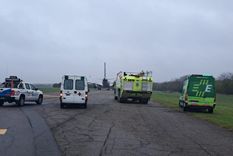 evacuaron un avion de aerolineas argentinas por una amenaza de bomba en ezeiza