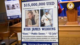 Las autoridades ofrecían una recompensa de US$15 millones por información que condujera a su detención. Las autoridades ofrecían una recompensa de US$15 millones por información que condujera a su detención.