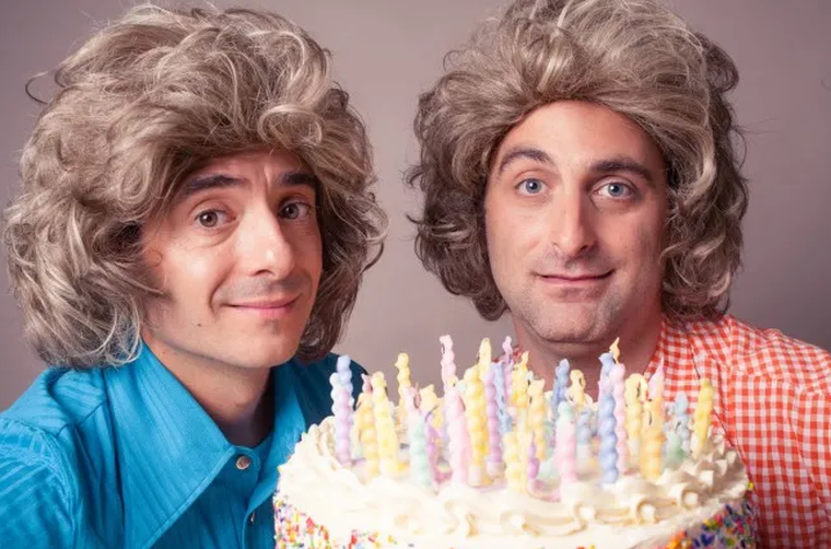 Los espectáculos del sábado. Los espectáculos del sábado.